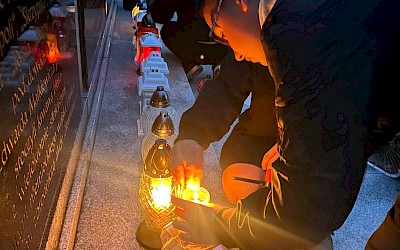 „Pamięć, troska i wspólne działanie” – młodzież z Różańca dla lokalnej społeczności