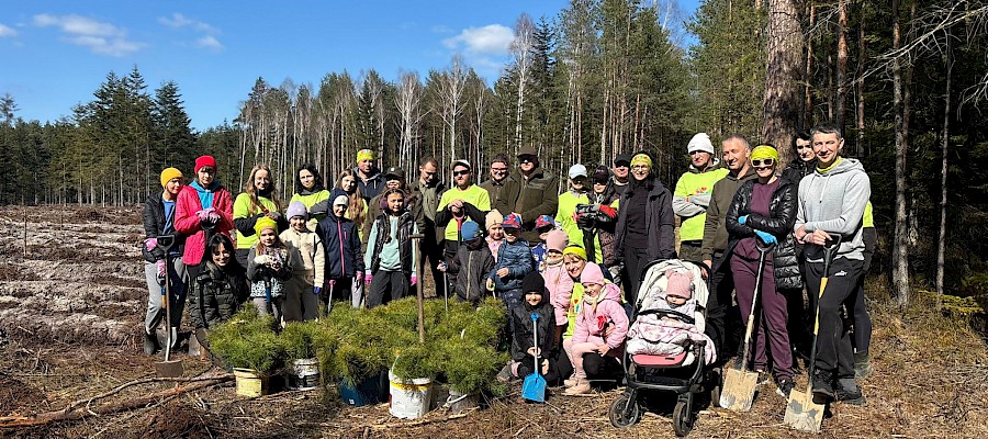 "Las dla pokoleń - zielona moc wolontariatu"
