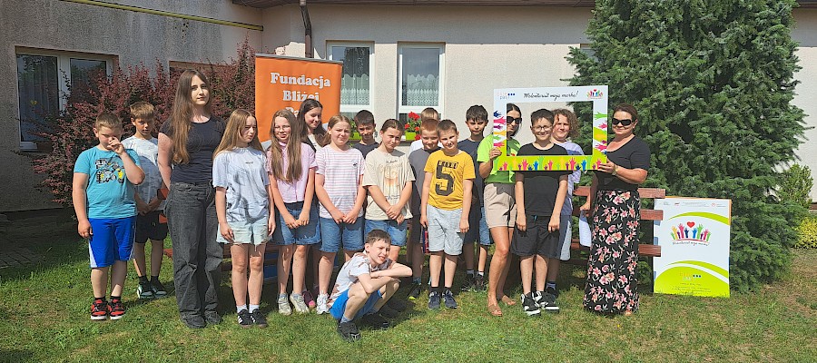 Wolontariat, który inspiruje – spotkanie Q&A z Anną Rębacz i uczniami z  Dereźni Solskiej