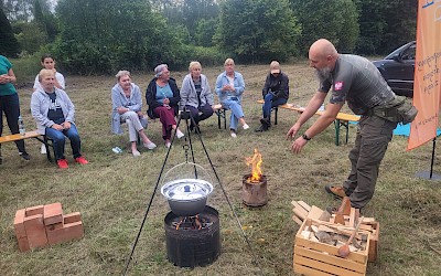 Kobiety gotowe na wyzwania – warsztaty survivalowe w KGW Solanki